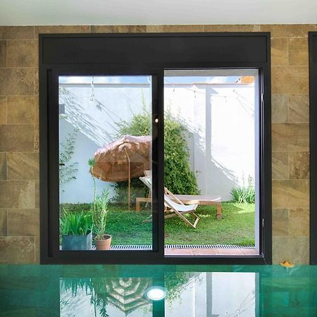 Appartamento Loft Con Piscina Climatizada De Agua Salada Y Parking En El Centro De Figueres Figueres  Esterno foto