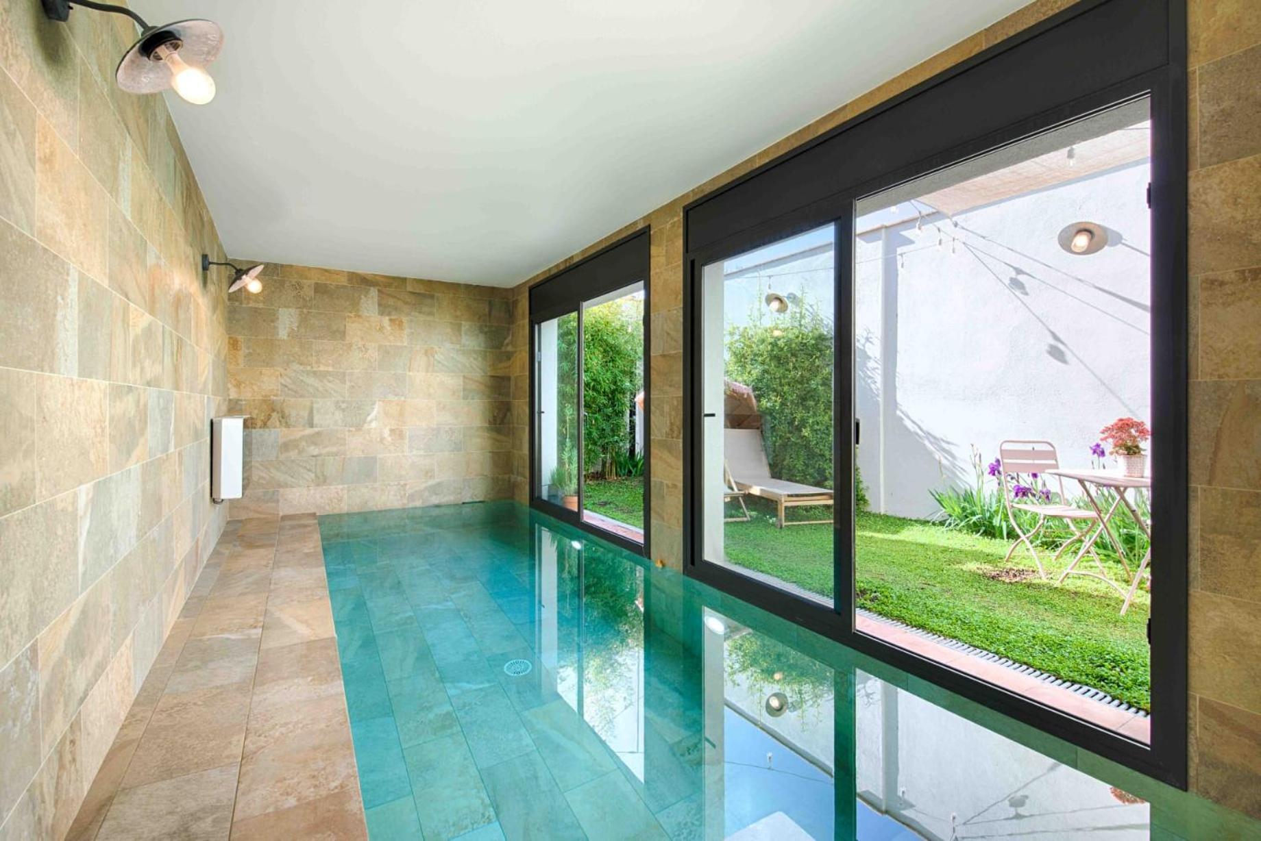 Appartamento Loft Con Piscina Climatizada De Agua Salada Y Parking En El Centro De Figueres Figueres  Esterno foto